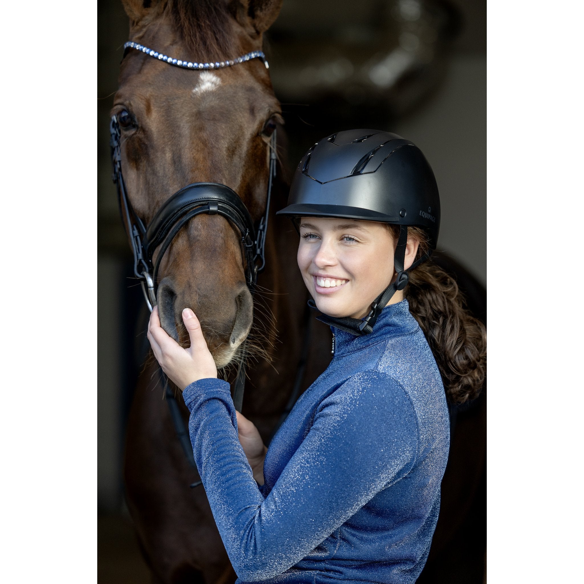 Equipage Vilma Hjälm