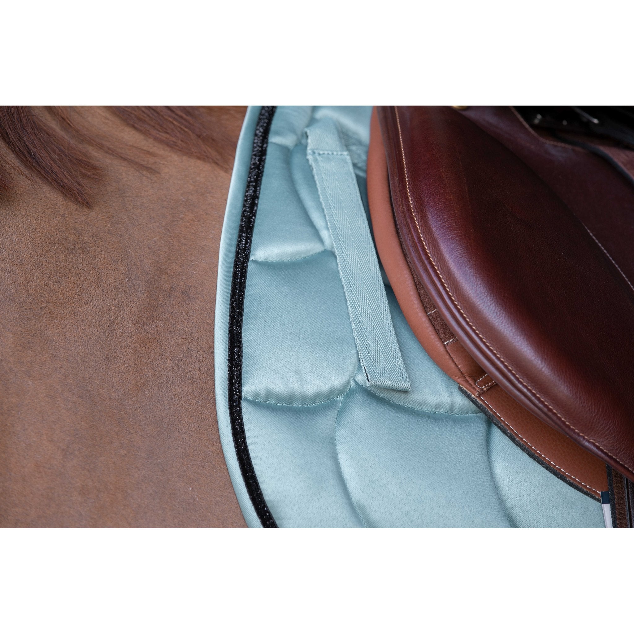 Equithème Satin Schabrak