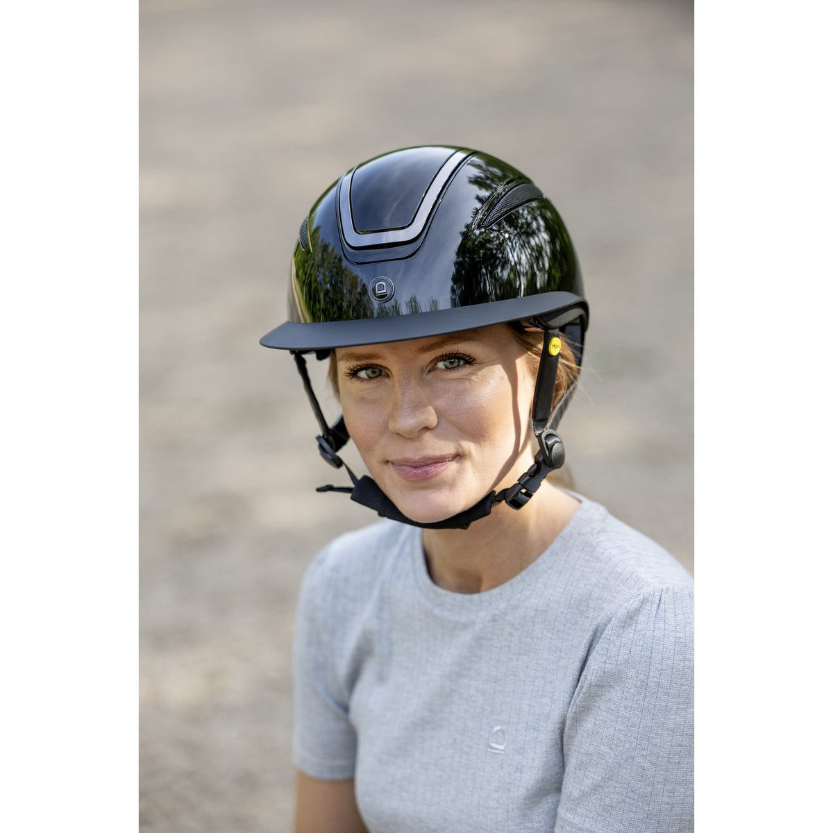 Equipage Mips Guardian ridhjälm Glossy Plain