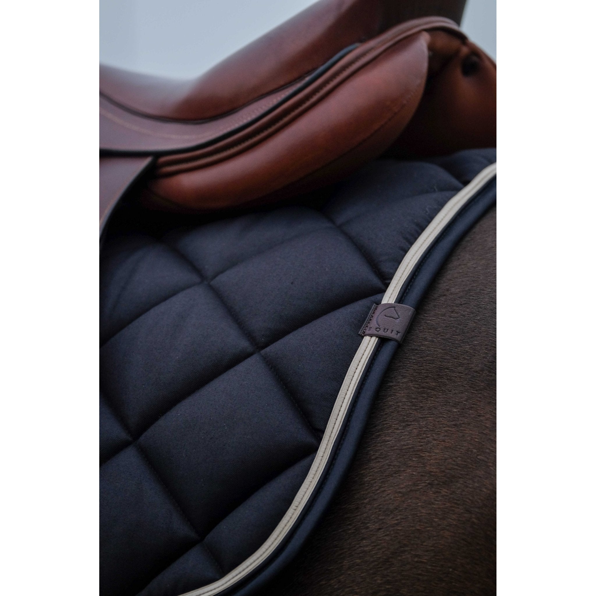Equithème Classic Schabrak