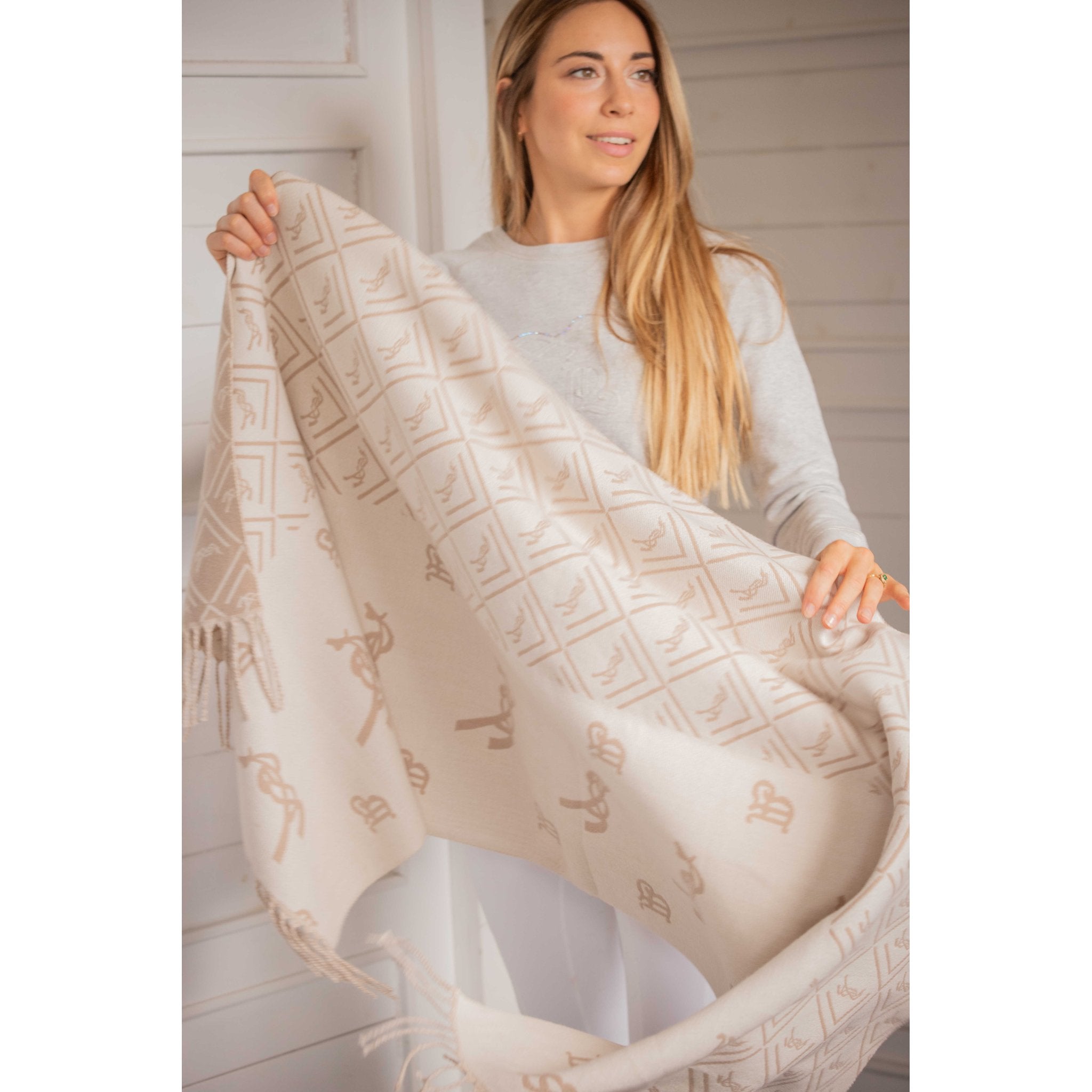 PENELOPE Lana Scarf