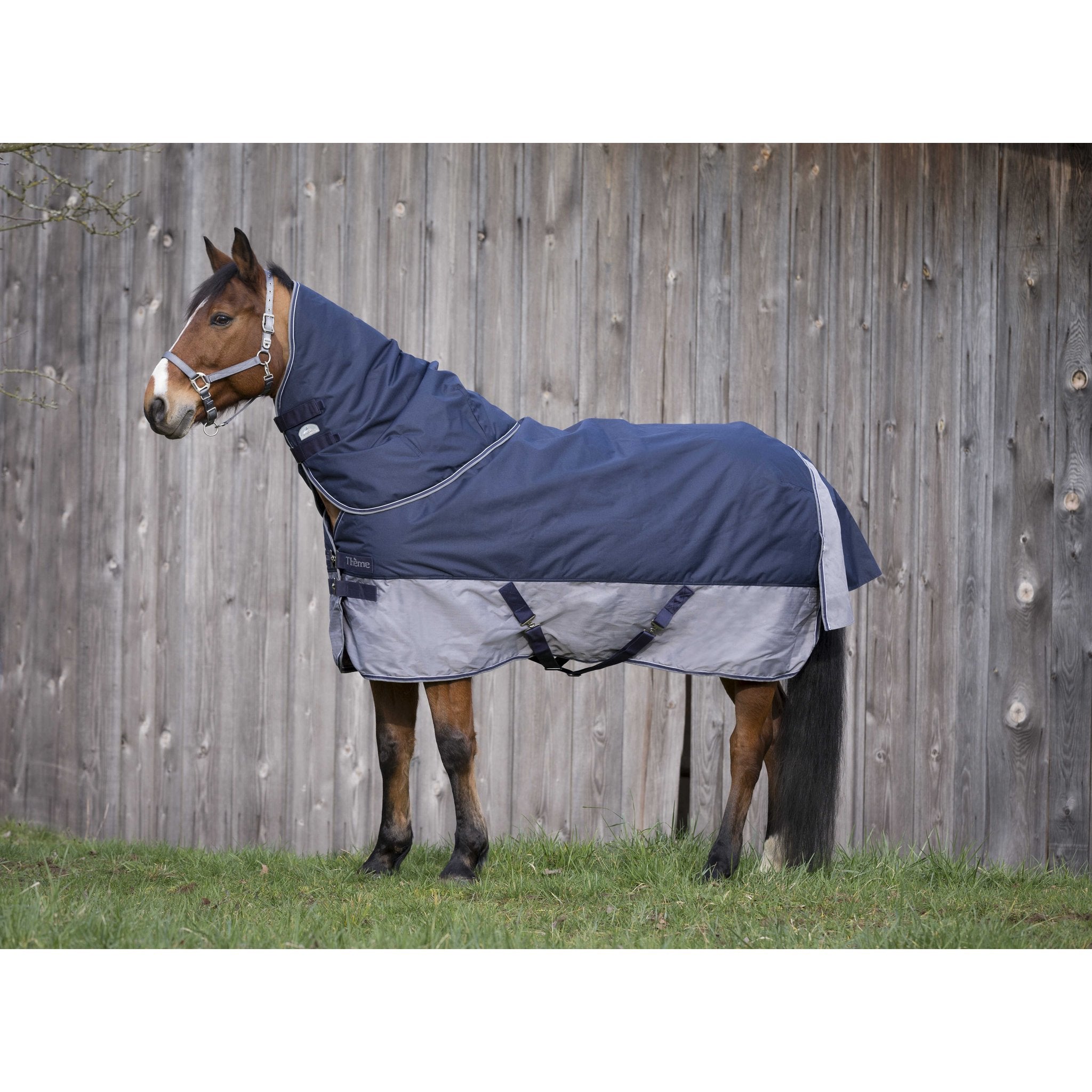 Equithème TYREX 600D Turnout täcke 300 g