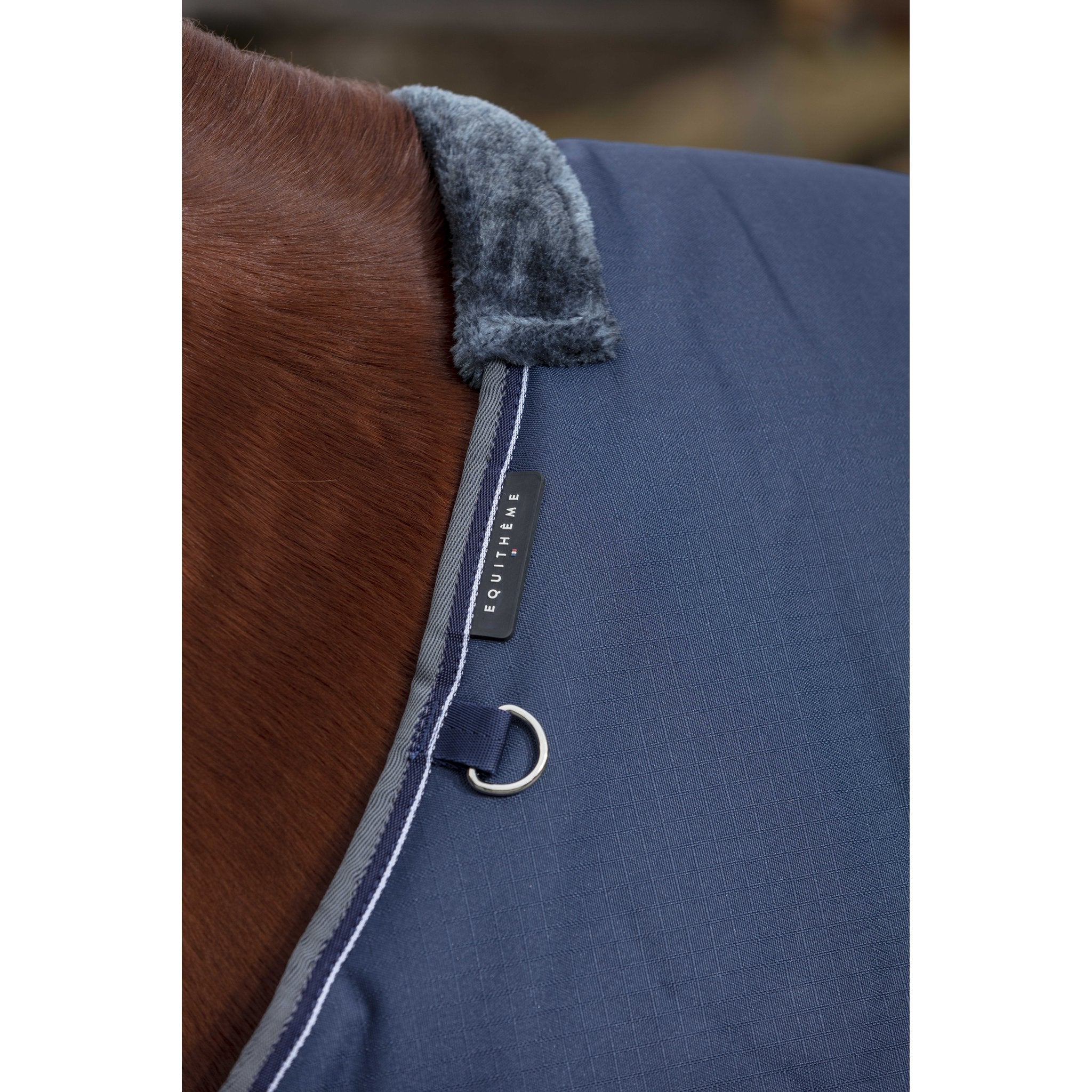 Equithème TYREX 600D Turnout täcke 300 g