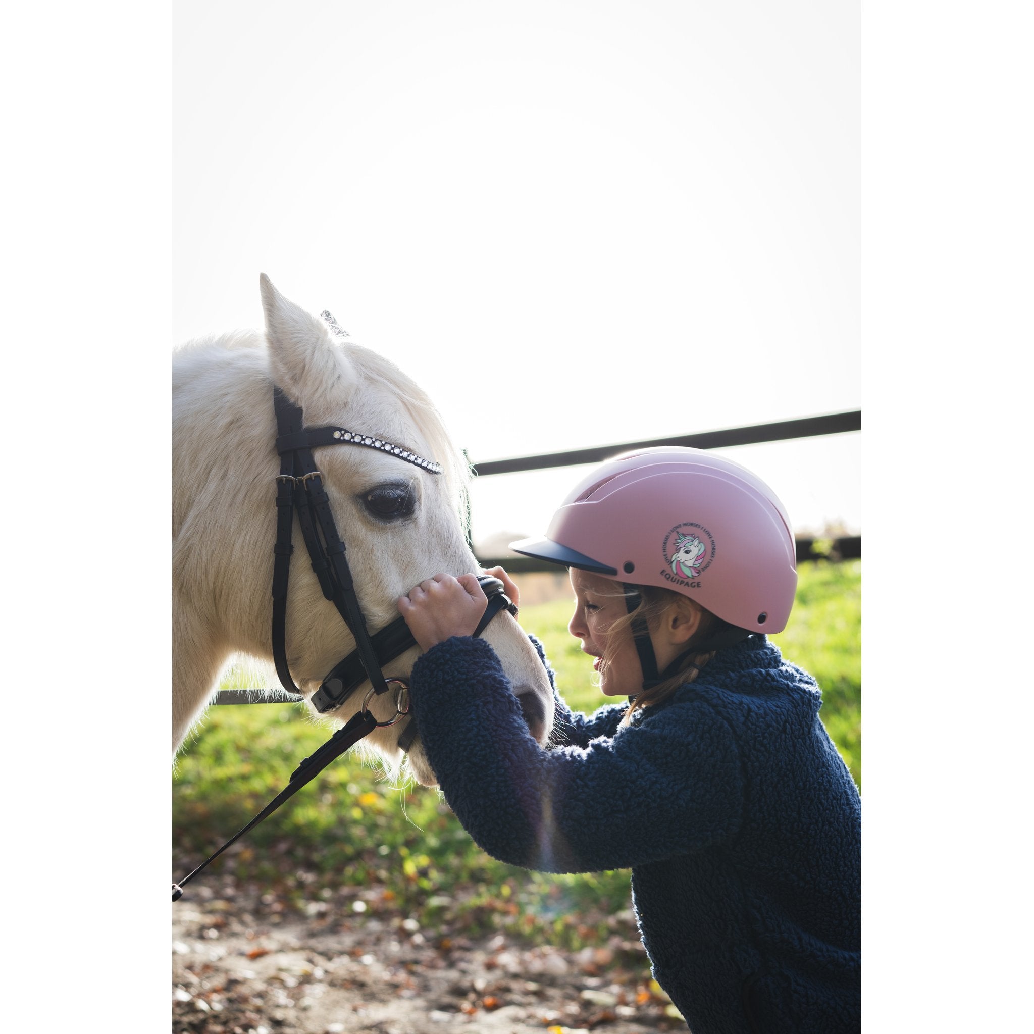 Equipage Vilma Hjälm