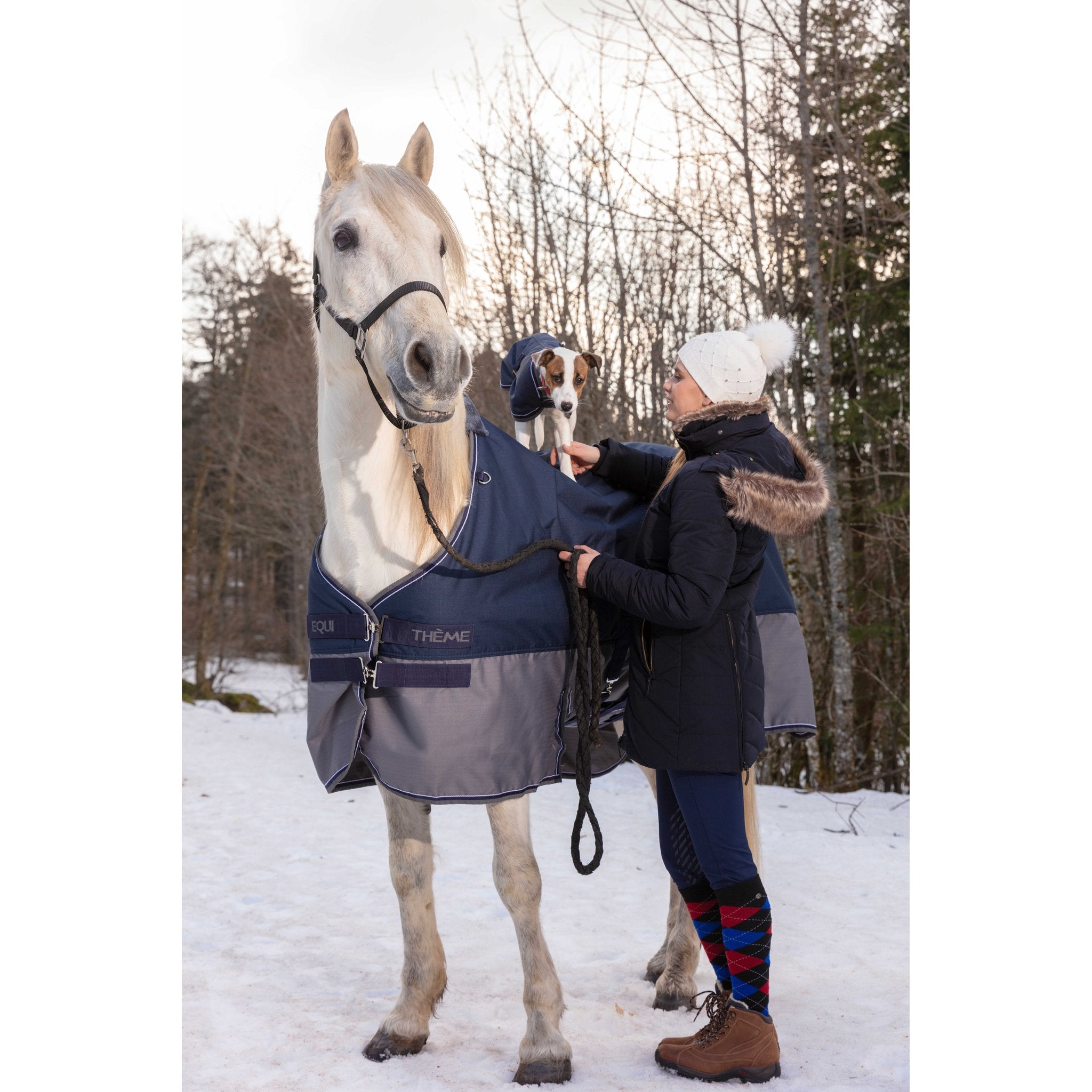 Equithème TYREX 600D Turnout täcke med magskydd 300 g