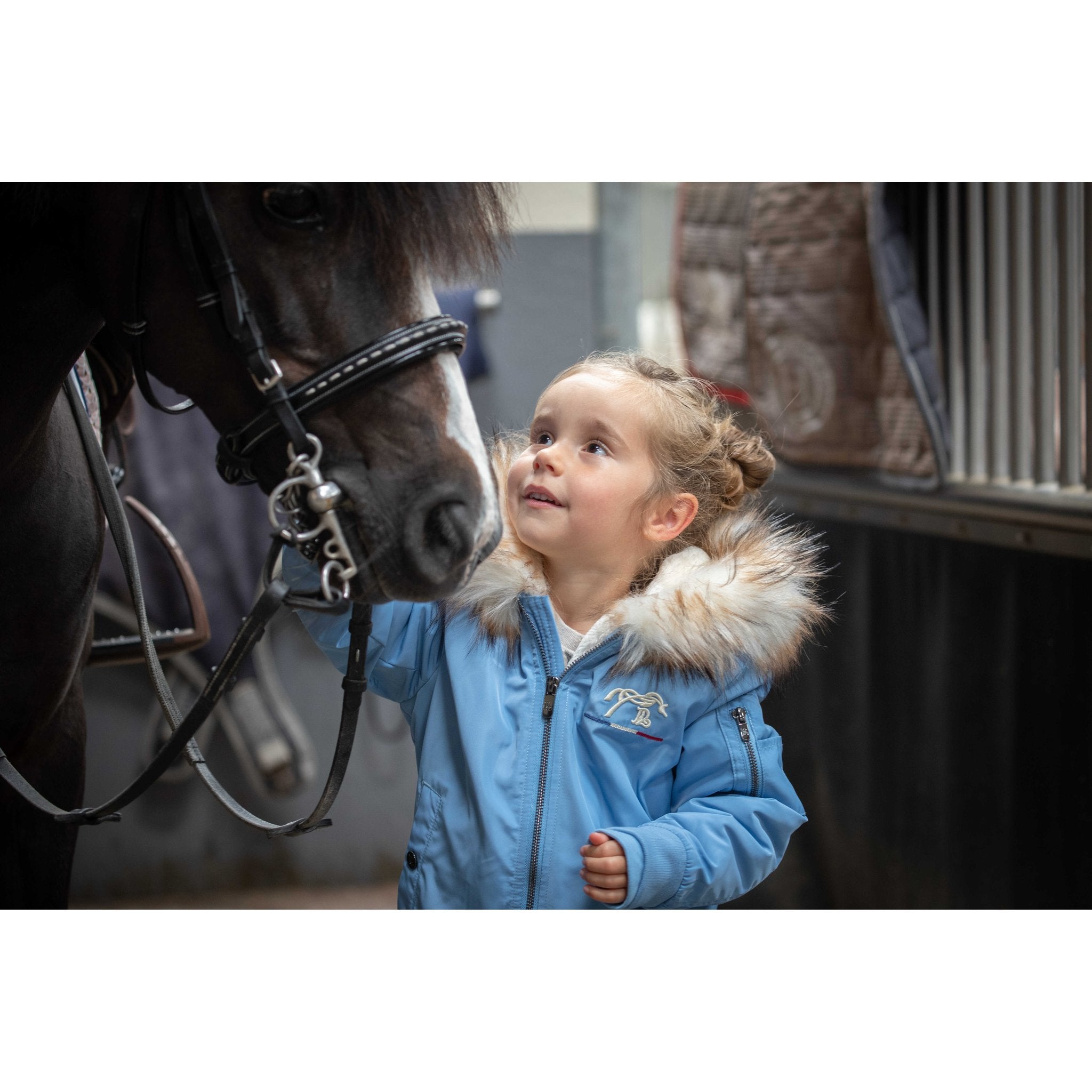 PENELOPE Eden Lyon Jacka Barn