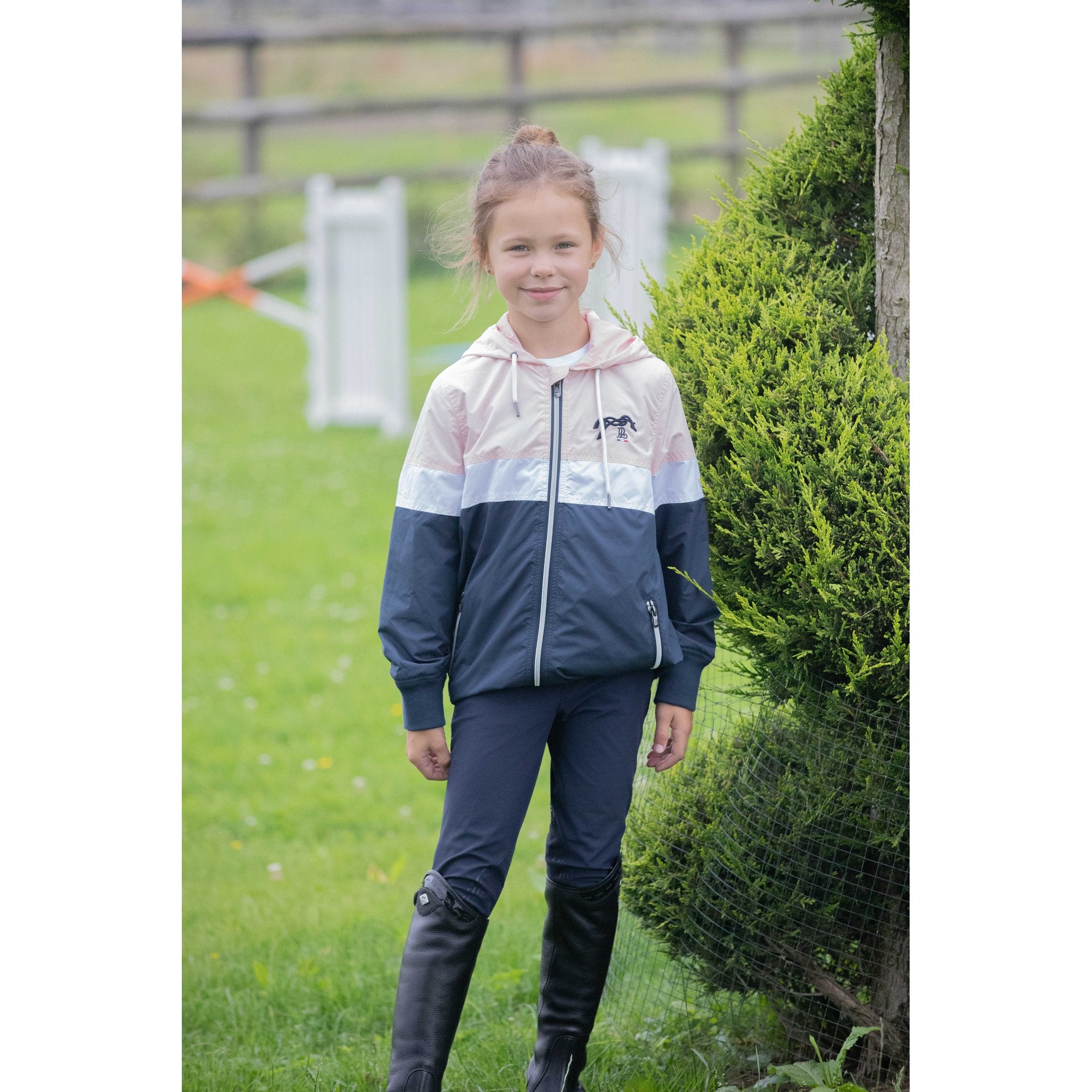 PENELOPE Eden Celecce Jacka Barn