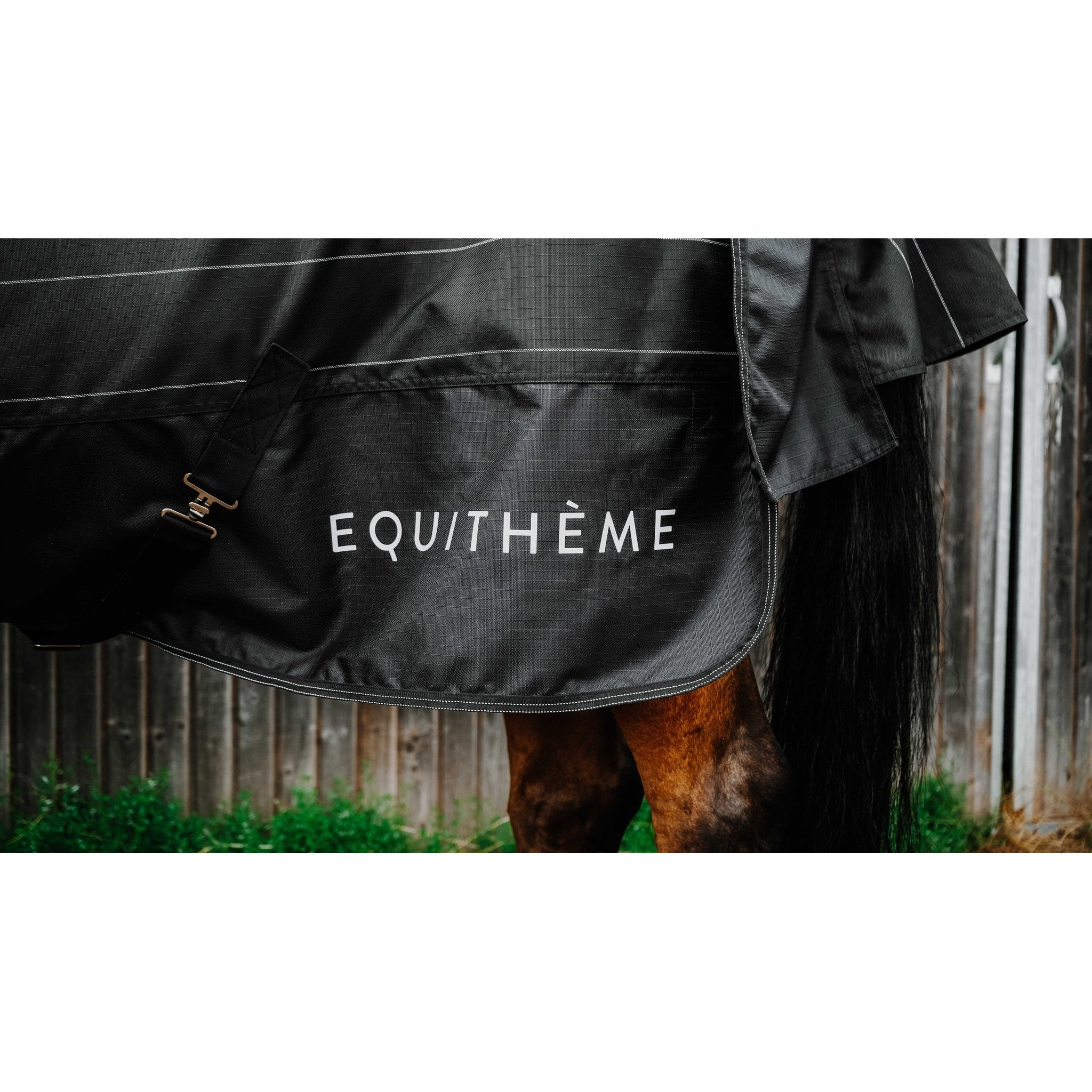 Equitheme TYREX Lumin 600D Övergångstäcke 50g