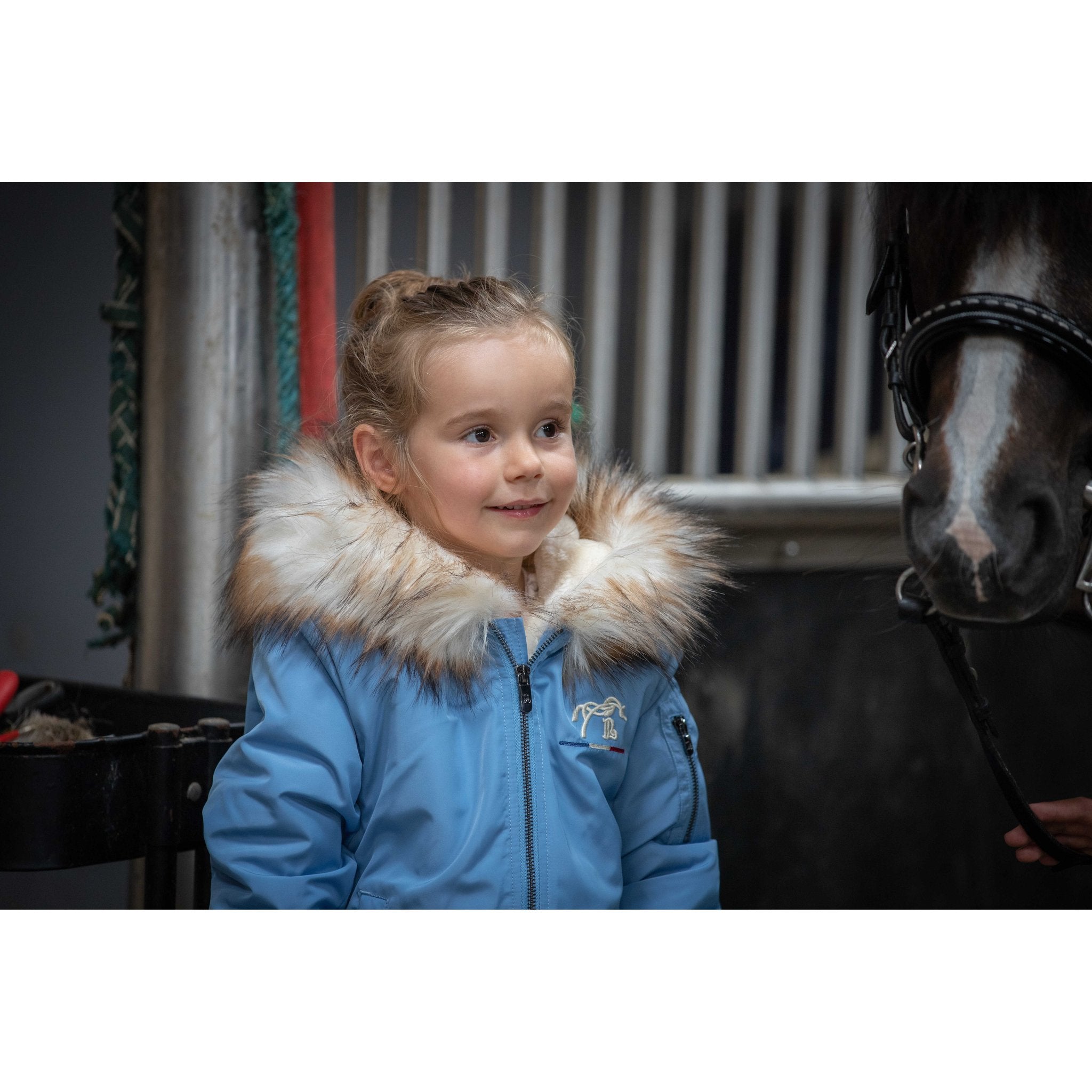 PENELOPE Eden Lyon Jacka Barn