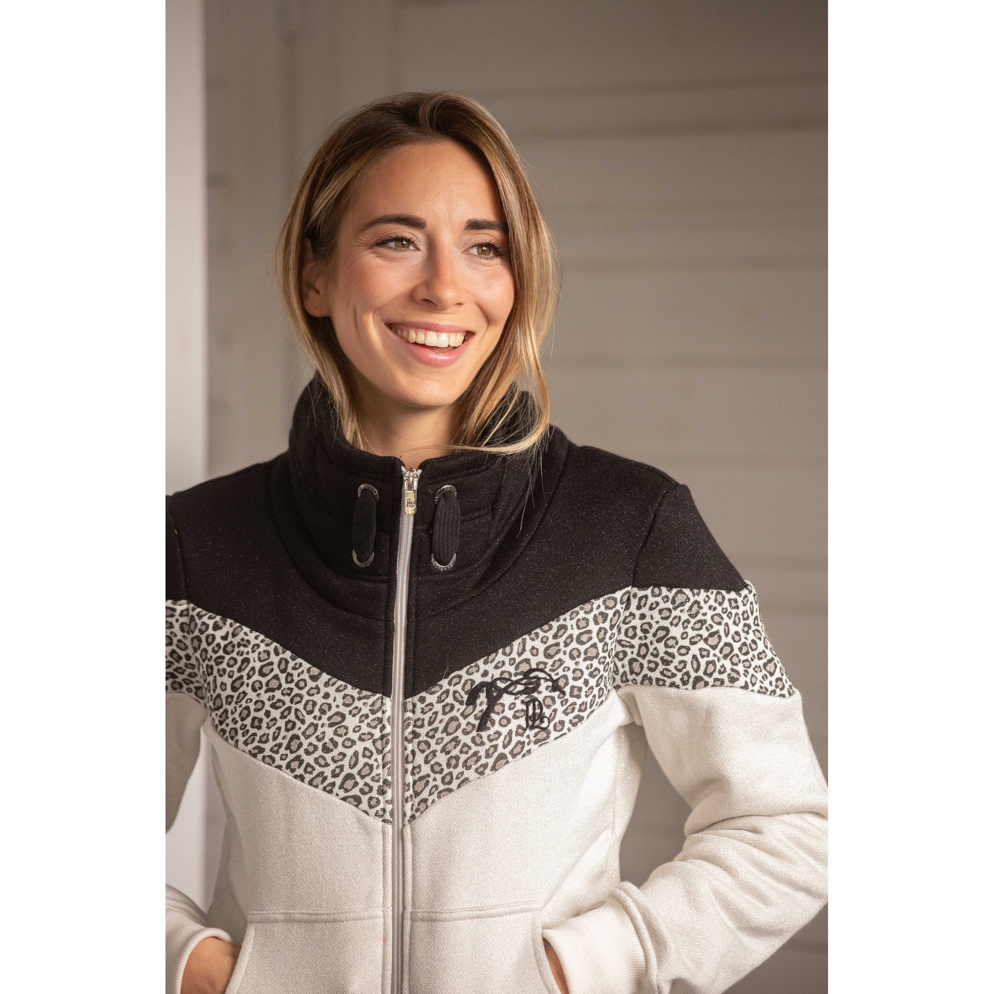 Penelope Leonative sweatshirt